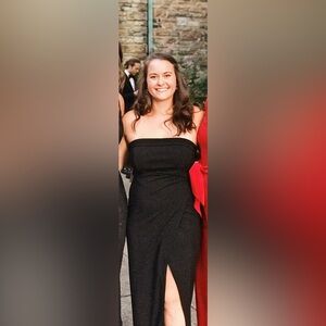 Style Rack Black Strapless Formal Dress